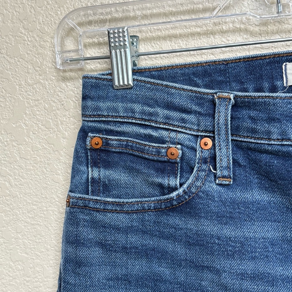 Madewell Straight-Leg Jeans in Medium Blue Wash - Picture 7 of 11